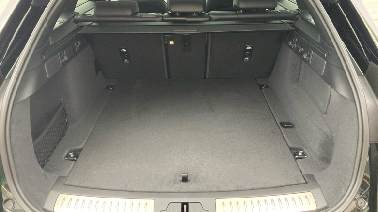 Land Rover Range Rover Velar 2.0 D200 MHEV Autobiography 5dr Auto [Revised] Diesel Estate